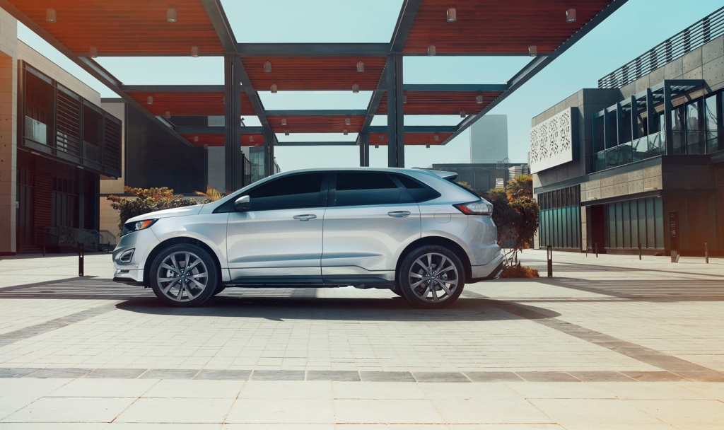 AllNew Ford Edge CUV Offers ClassLeading Space and Driving Dynamics